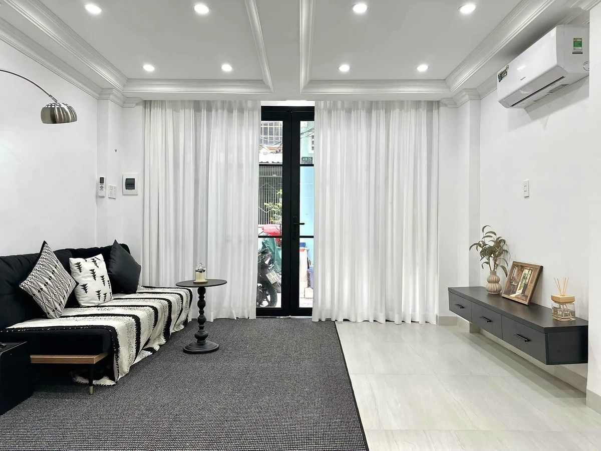 Bán nhà riêng 4x10m 3 tầng 2 phòng ngủ đường Nguyễn Thị Minh Khai, Quận 3 giá 6,88 tỷ - Ảnh thu nhỏ 3