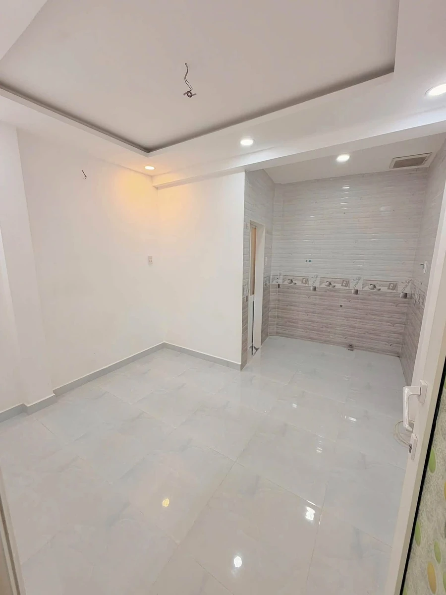 Bán nhà 3 phòng ngủ 40m² Quận 4 giá 4.59 tỷ - Ảnh thu nhỏ 5