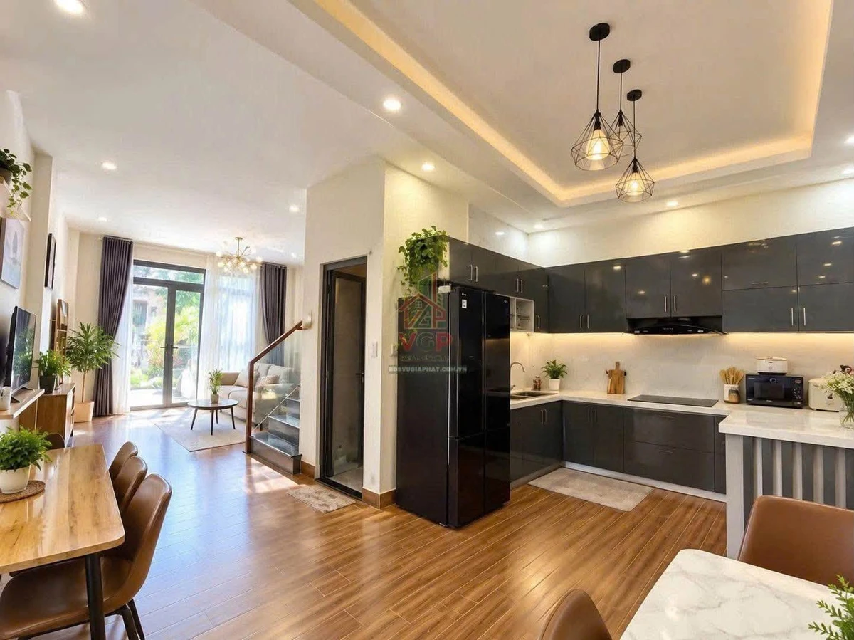 Bán nhà phố 70,7m² mặt tiền 6,1m Đà Lạt 5,6 tỷ - Ảnh thu nhỏ 3