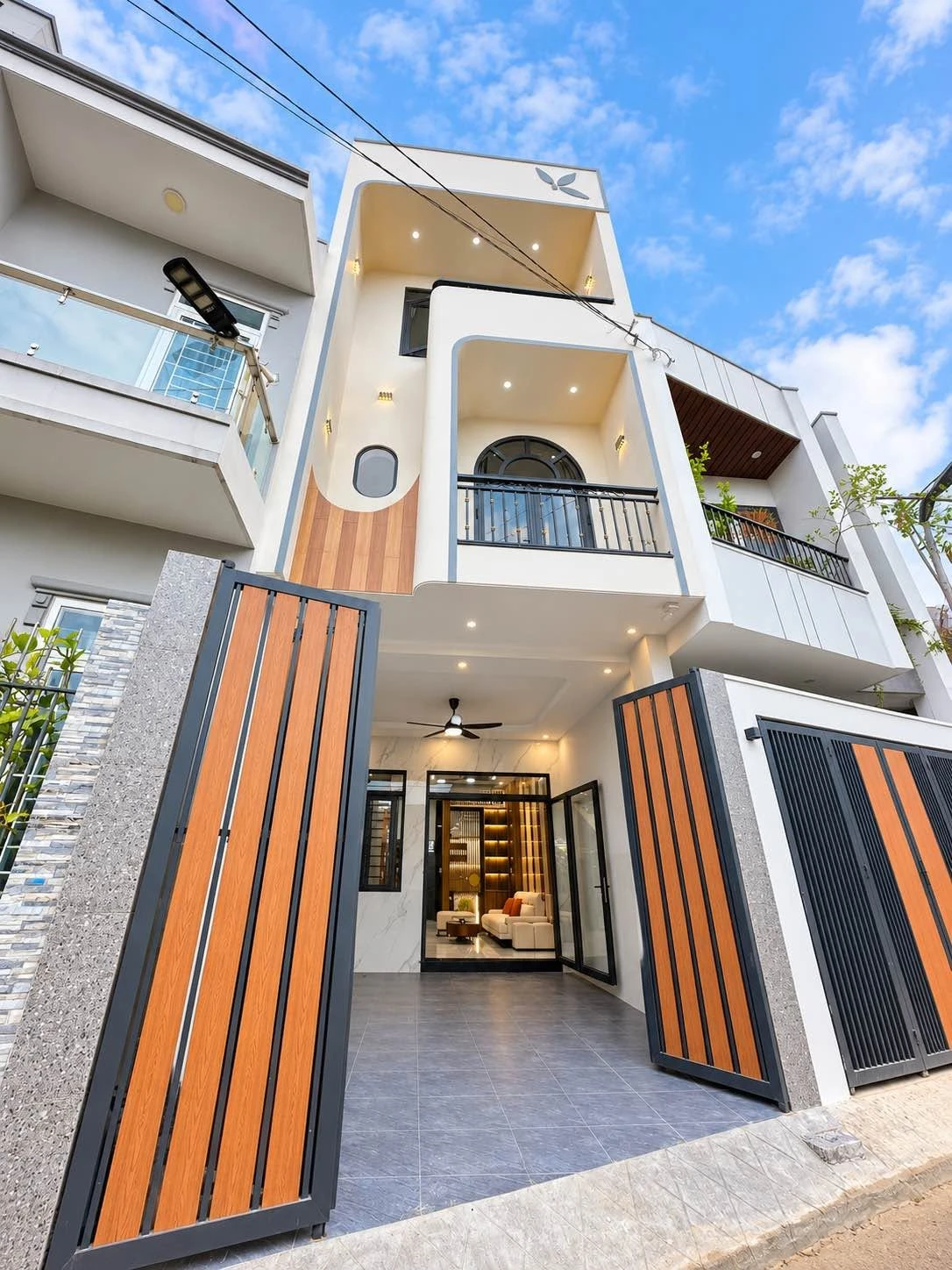Bán nhà 1 trệt 2 lầu 76,5m² đường Đồng Khởi, Bình Tân - Ảnh 1
