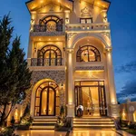 Biệt thự tân cổ điển mới hoàn thiện tại Trịnh Hoài Đức, nội thất sang trọng vào ở ngay! - Ảnh thu nhỏ 3