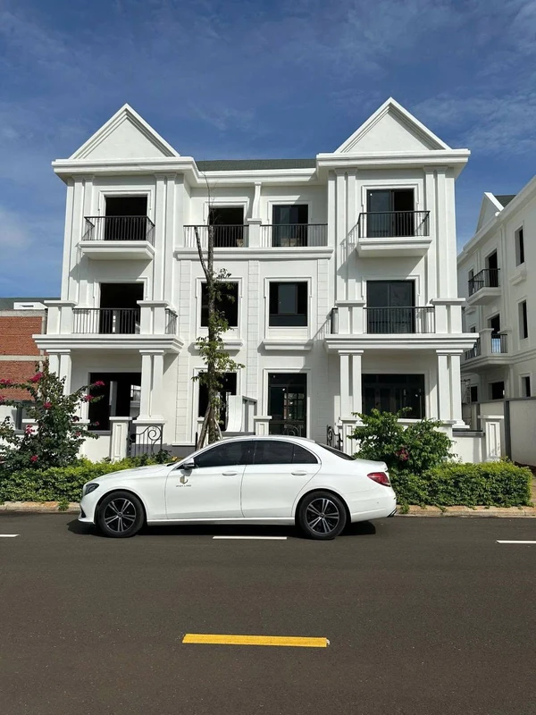 Bán biệt thự song lập Eco City Buôn Ma Thuột 250m2, 19 tỷ