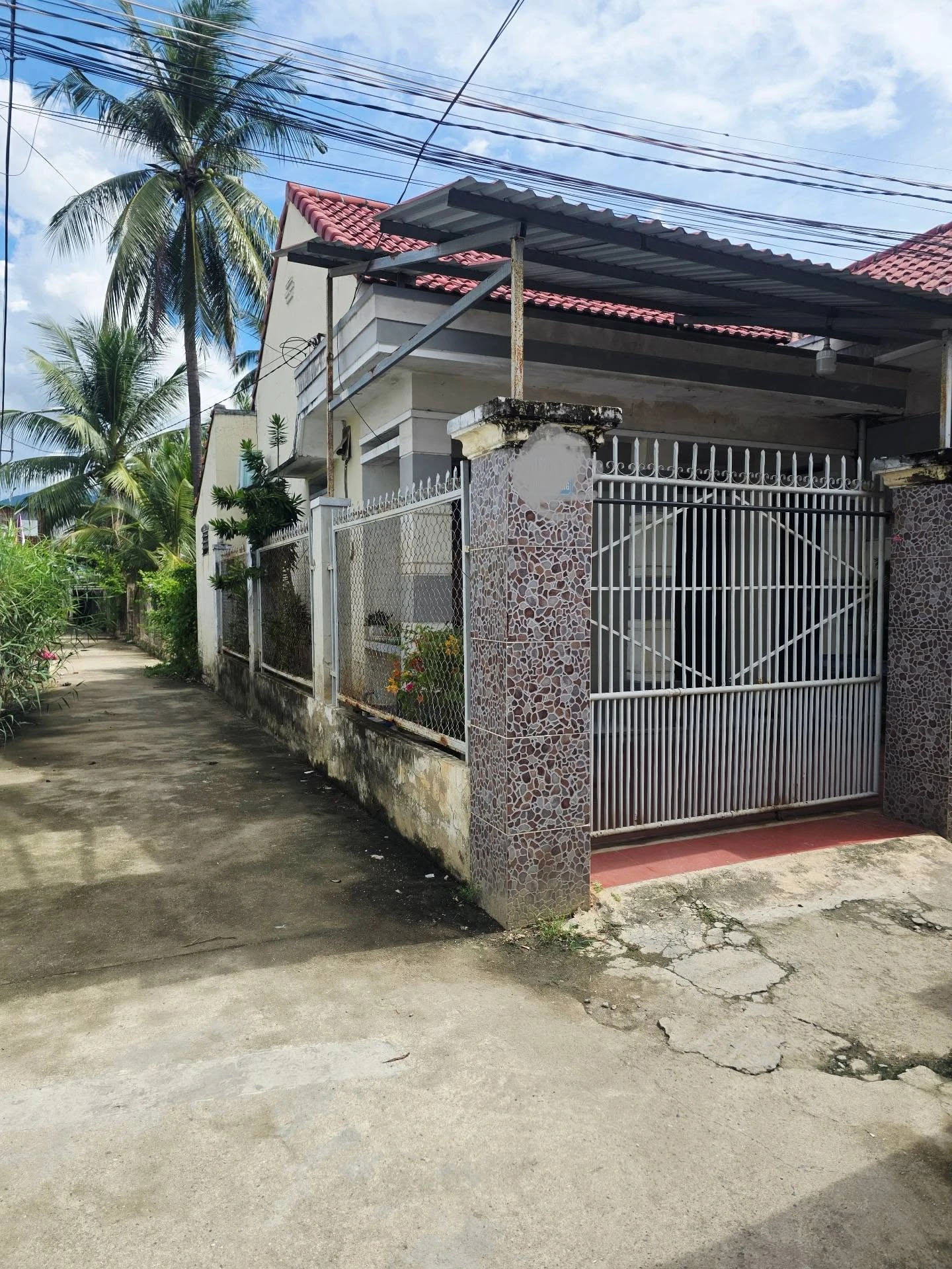 Bán đất 132m2 thổ cư tặng nhà cấp 4 giá 1,99 tỷ tại Diên Khánh, Khánh Hòa - Ảnh 1