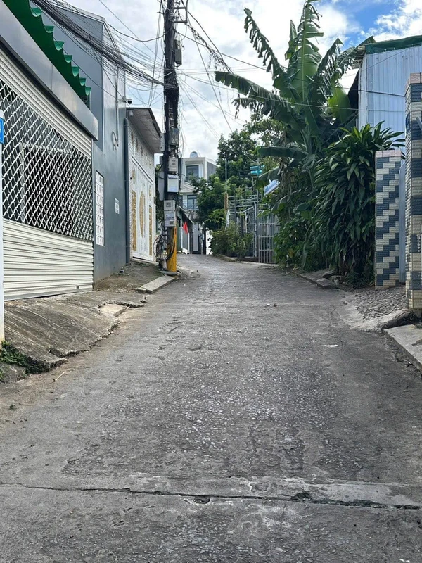 Bán nhà 3 tầng 42m² Nguyễn Thái Học, Quận 12 720mv