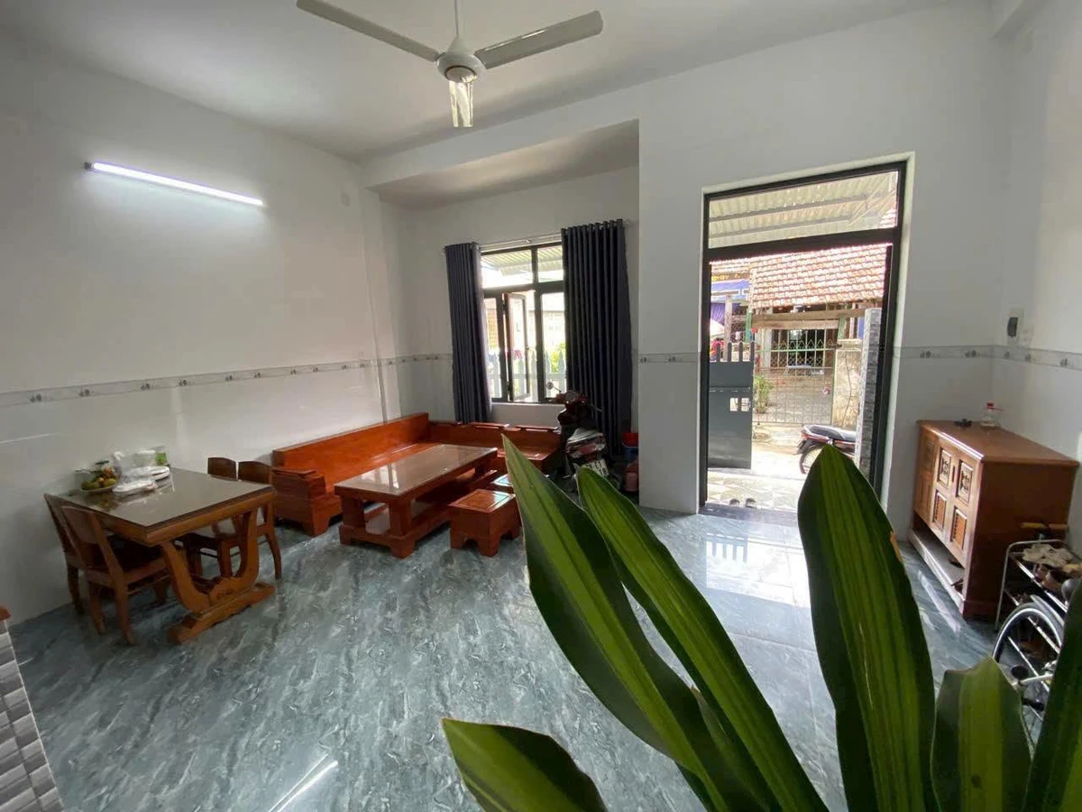Bán nhà 2.5 tầng 57m2 đường Nguyễn Công Trứ Tuy Hoà - Ảnh thu nhỏ 5