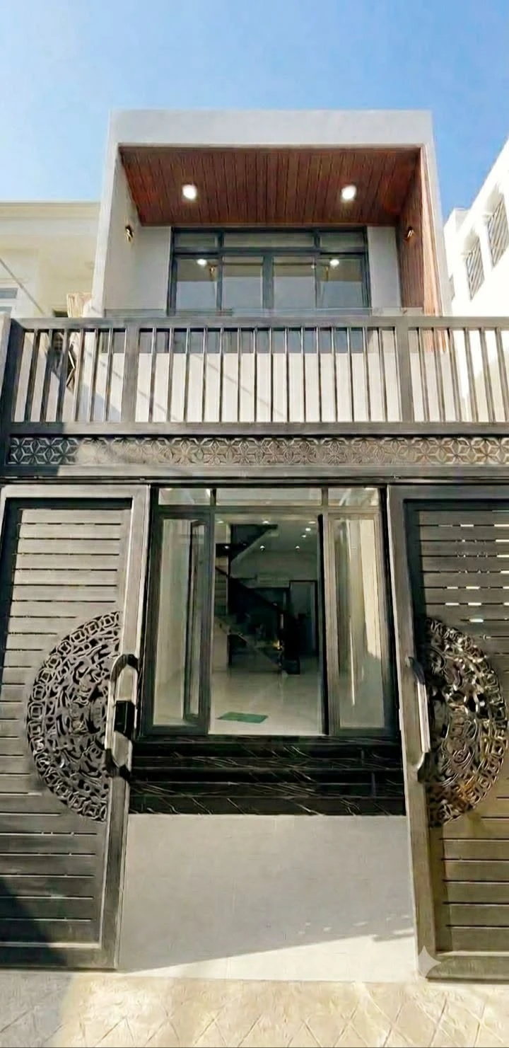 Bán nhà 3 phòng ngủ 56m² Ông Ích Khiêm Quận 11 - Ảnh 1