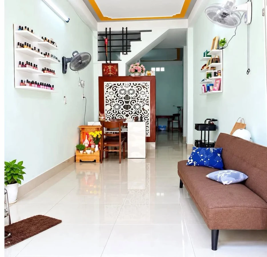Cho thuê nhà 2 tầng mặt tiền Ngô Thời Nhiệm, Quy Nhơn, 40m², 3PN, giá 5 triệu/tháng - Ảnh 1