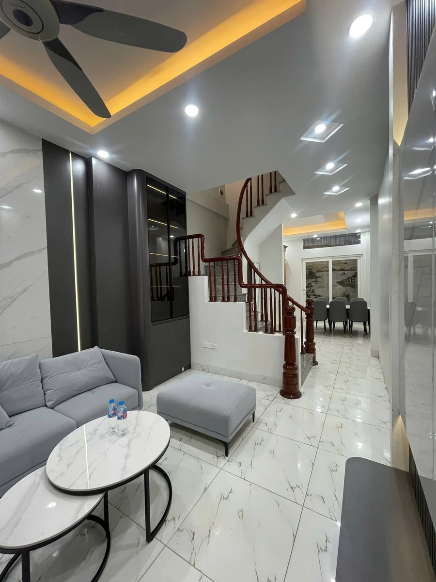 Bán nhà 5 tầng 40m² khu Văn Quán hơn 8 tỷ - Ảnh thu nhỏ 2