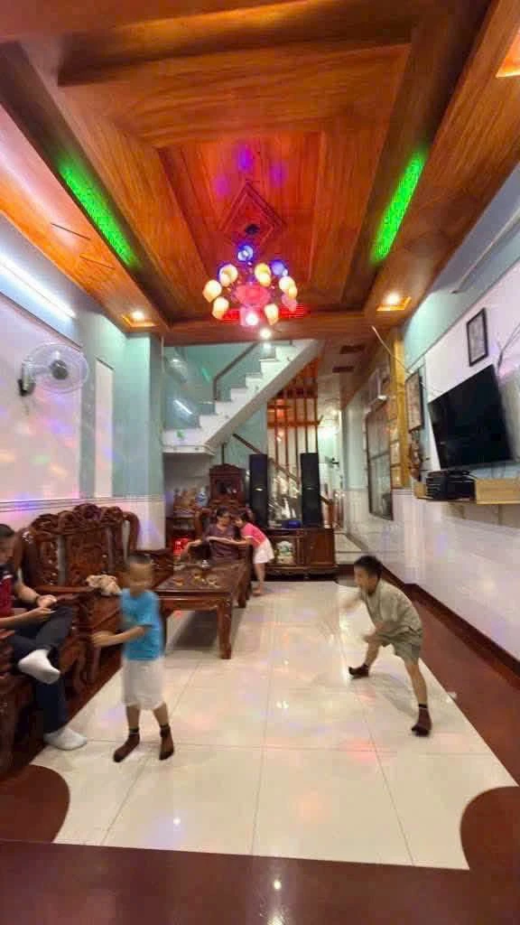 Bán nhà 1 trệt 1 lầu 80m² Bà Điểm, 5.25 tỷ - Ảnh thu nhỏ 2