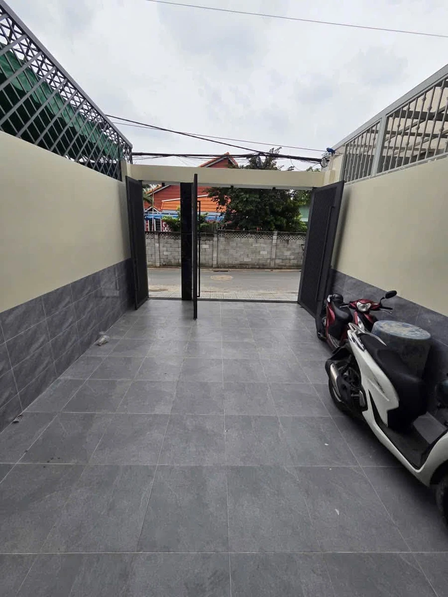 Bán nhà 1 trệt 2 lầu 4PN 118,9m² Dĩ An 7,95 tỷ - Ảnh thu nhỏ 3