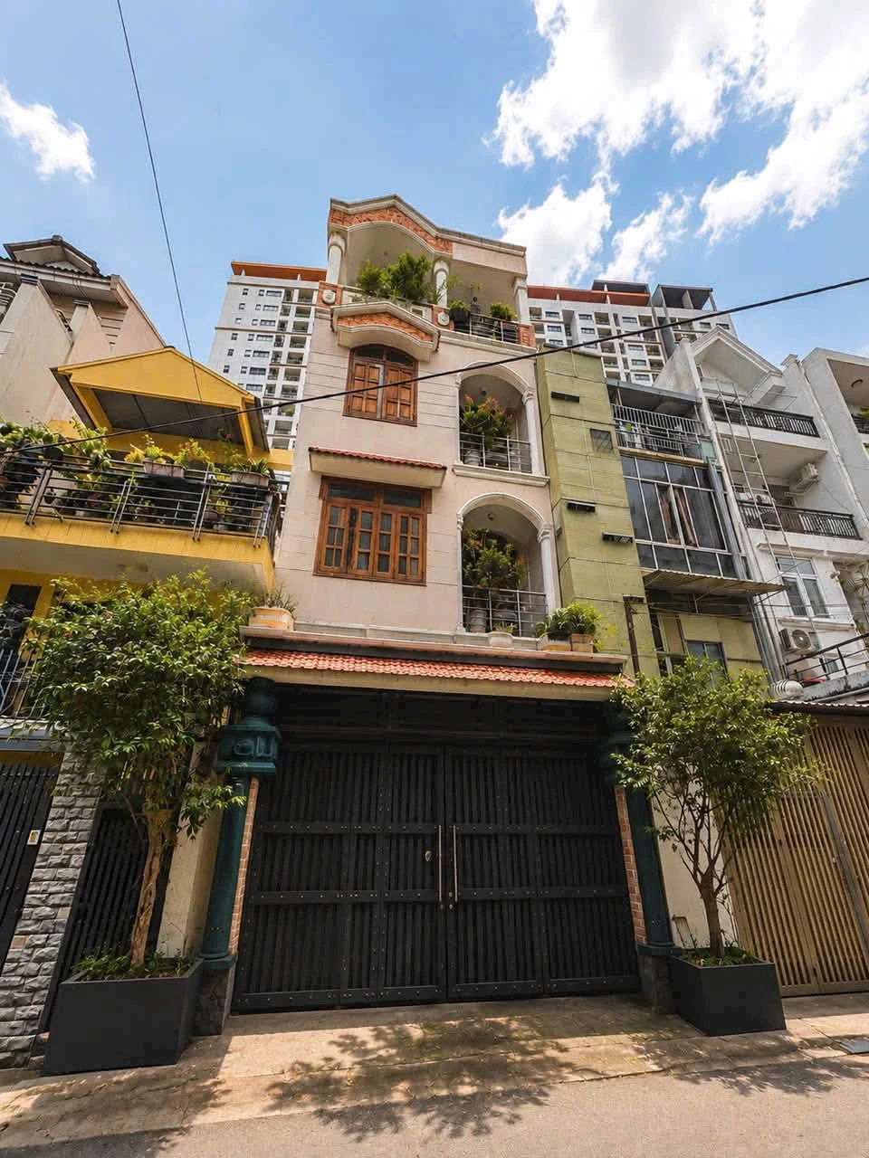 Bán nhà 4 tầng 72m², 4PN 5WC, hẻm ô tô đường Nơ Trang Long, Bình Thạnh - Ảnh 1