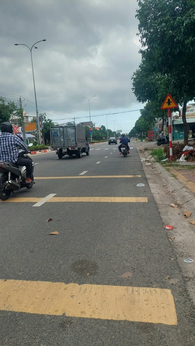 Bán nhà 1 trệt 1 lầu mặt tiền 150 m² Long Hải, Nhà Bè 5.7 tỷ - Ảnh 1