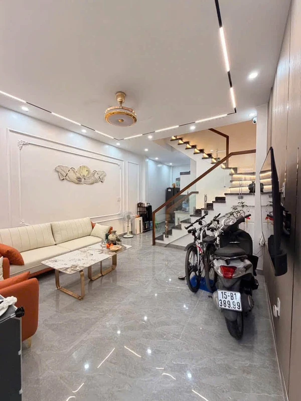 Bán nhà 3 tầng full nội thất phố Tô Hiệu, Hải Phòng, 40m²