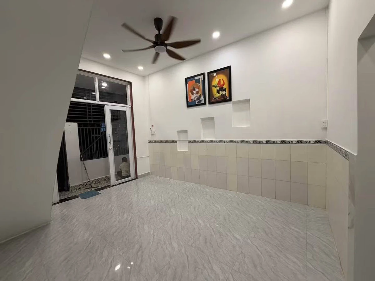 Bán nhà 2 tầng mặt tiền Ngô Đến Nha Trang 31m2, 2.35 tỷ - Ảnh thu nhỏ 4