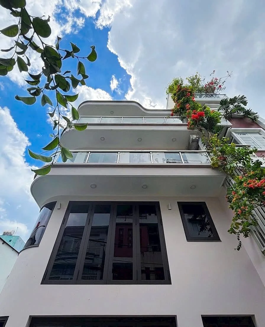 Bán nhà mặt tiền 68.2m² 5 tầng Phan Tây Hồ 11.8 tỷ - Ảnh thu nhỏ 2