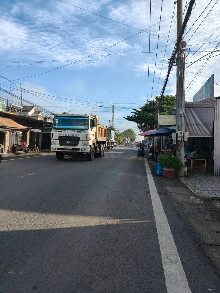 Bán đất mặt tiền Nguyễn Hoàng Đồng Nai 400m2 hơn 5 tỷ - Ảnh thu nhỏ 5