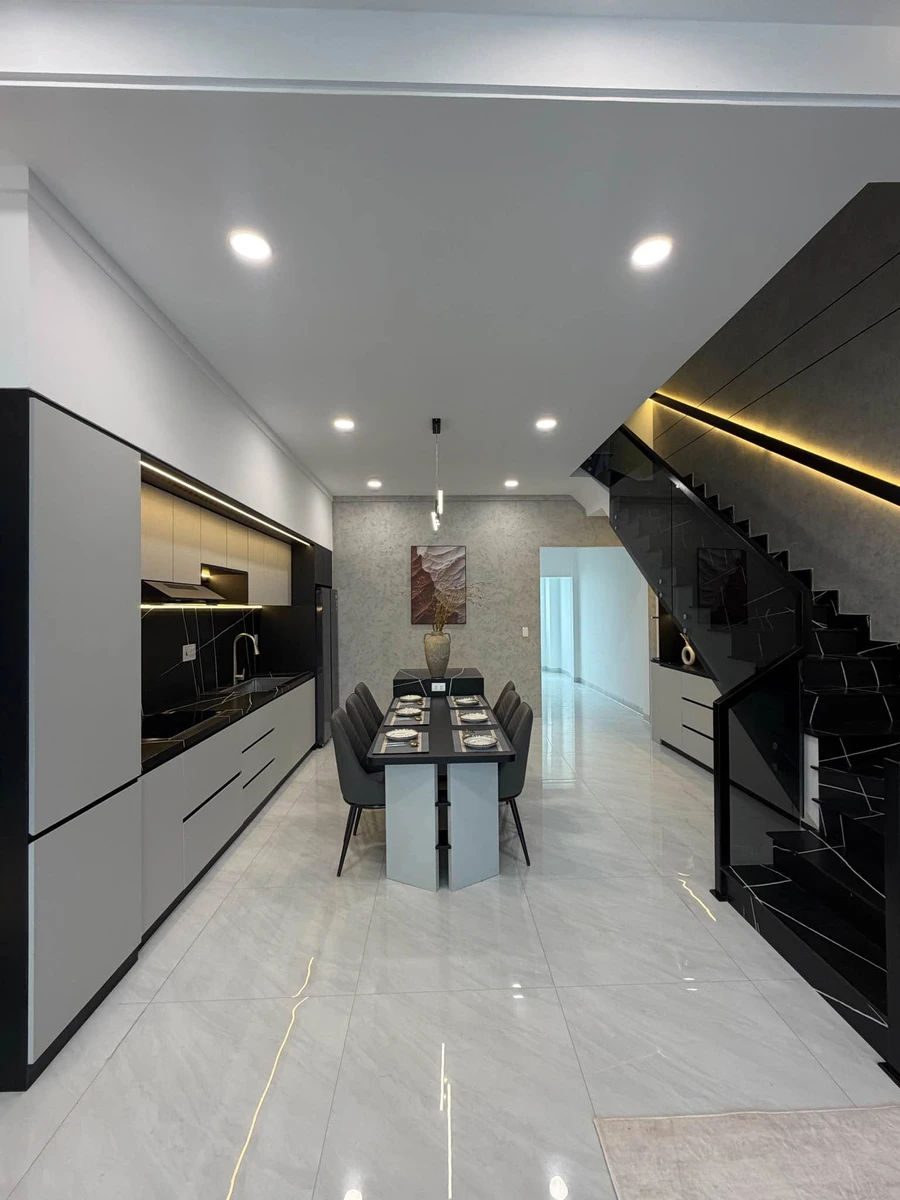 Bán nhà phố mặt tiền nhựa 5x20m, 3 phòng ngủ, tặng nội thất, Long Khánh, Đồng Nai - Ảnh thu nhỏ 3