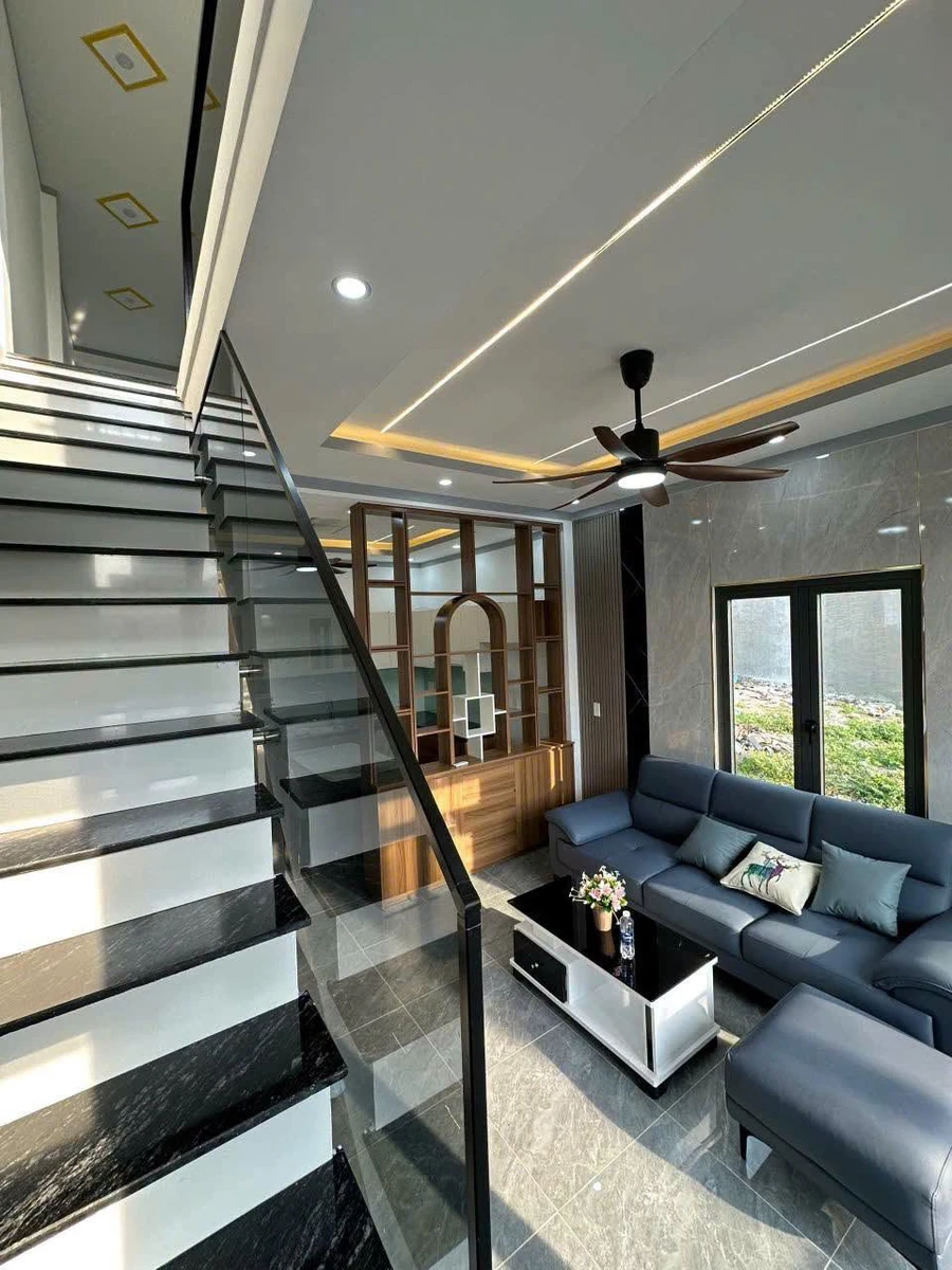 Bán nhà lầu 2 mặt tiền 75m2, 3PN gần trường mầm non Tinh Khôi, Trảng Dài - Ảnh thu nhỏ 5