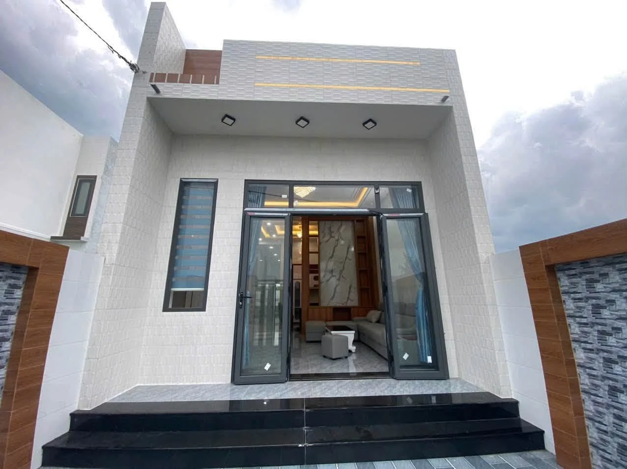 Bán nhà 2PN gần chợ Long Tân, Nhà Bè, 80m² giá 1 tỷ 450 triệu - Ảnh 1