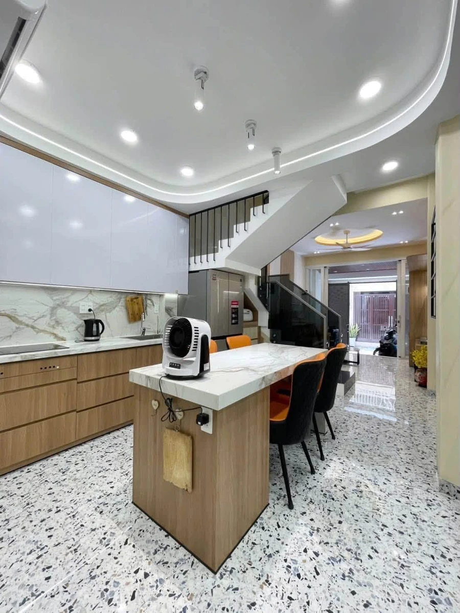 Bán nhà 4 tầng 42m² 4PN 5WC đường Phạm Văn Chiêu, Phường 14, Gò Vấp giá 5,69 tỷ - Ảnh thu nhỏ 5