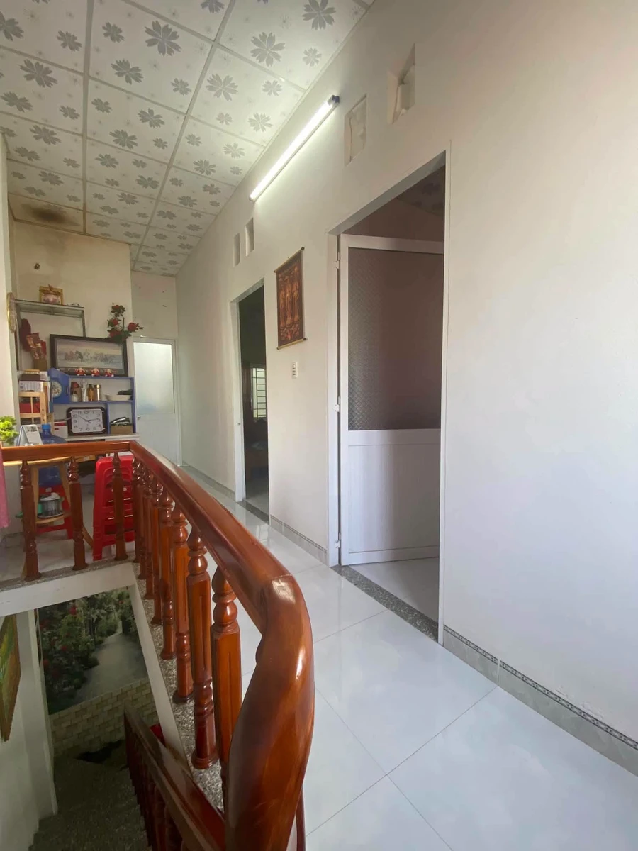 Bán nhà góc 2 mặt hẻm 47m², 2 tầng, đường Lê Hồng Phong, Quy Nhơn, giá 2,05 tỷ - Ảnh thu nhỏ 4