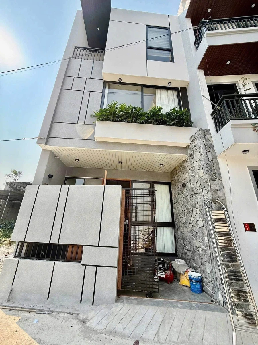 Bán nhà 3 tầng 150m2 Phường Thành Vinh 4 tỷ - Ảnh 1