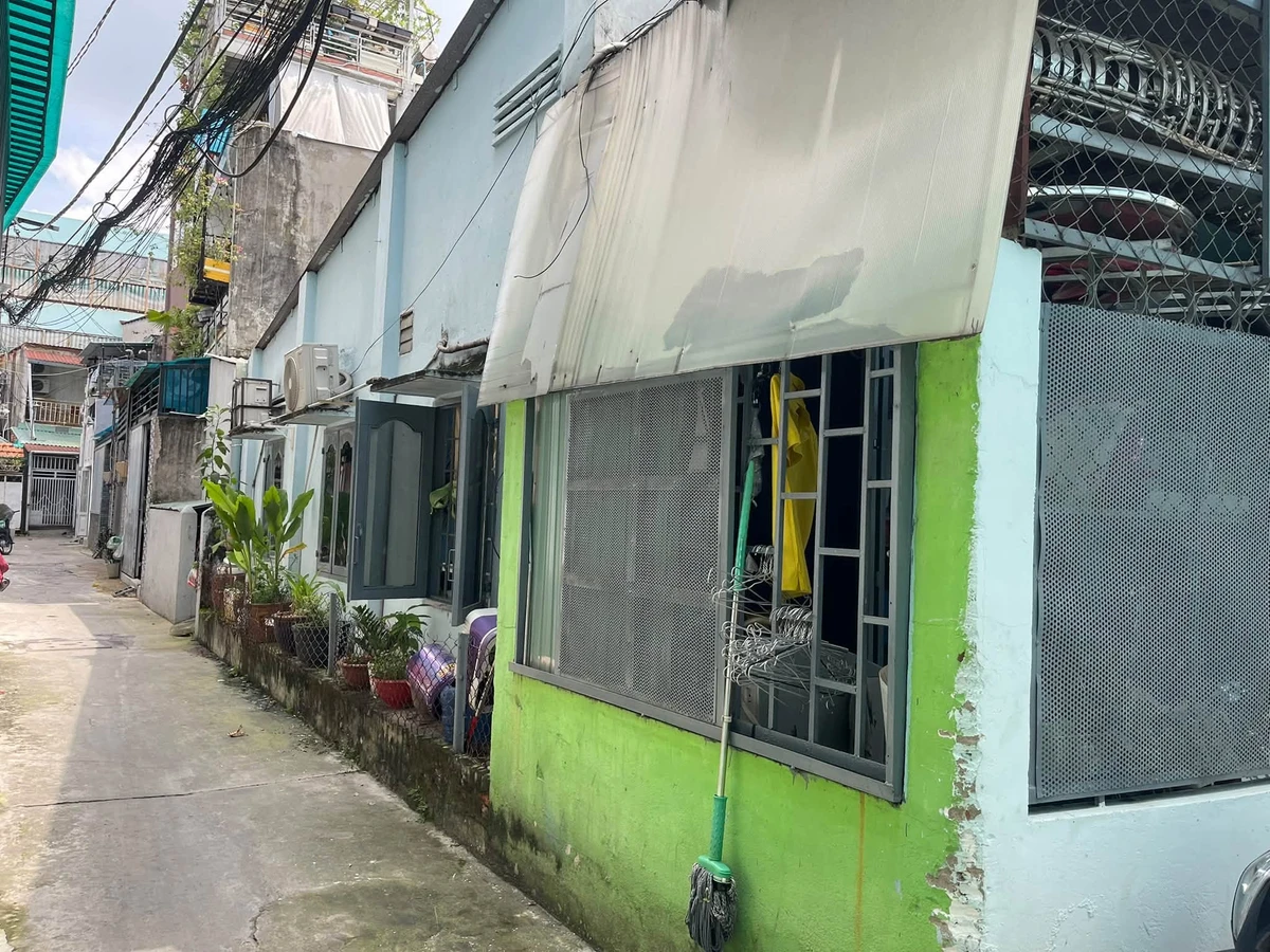 Bán nhà Thủ Đức gần mặt tiền đường, 4,63m x 15,3m, 6,5 tỷ - Ảnh thu nhỏ 3