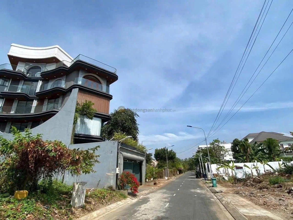 Bán lô đất biệt thự góc 2 mặt tiền 483m2, giá 19 tỷ, TP. Thủ Đức - Ảnh 1