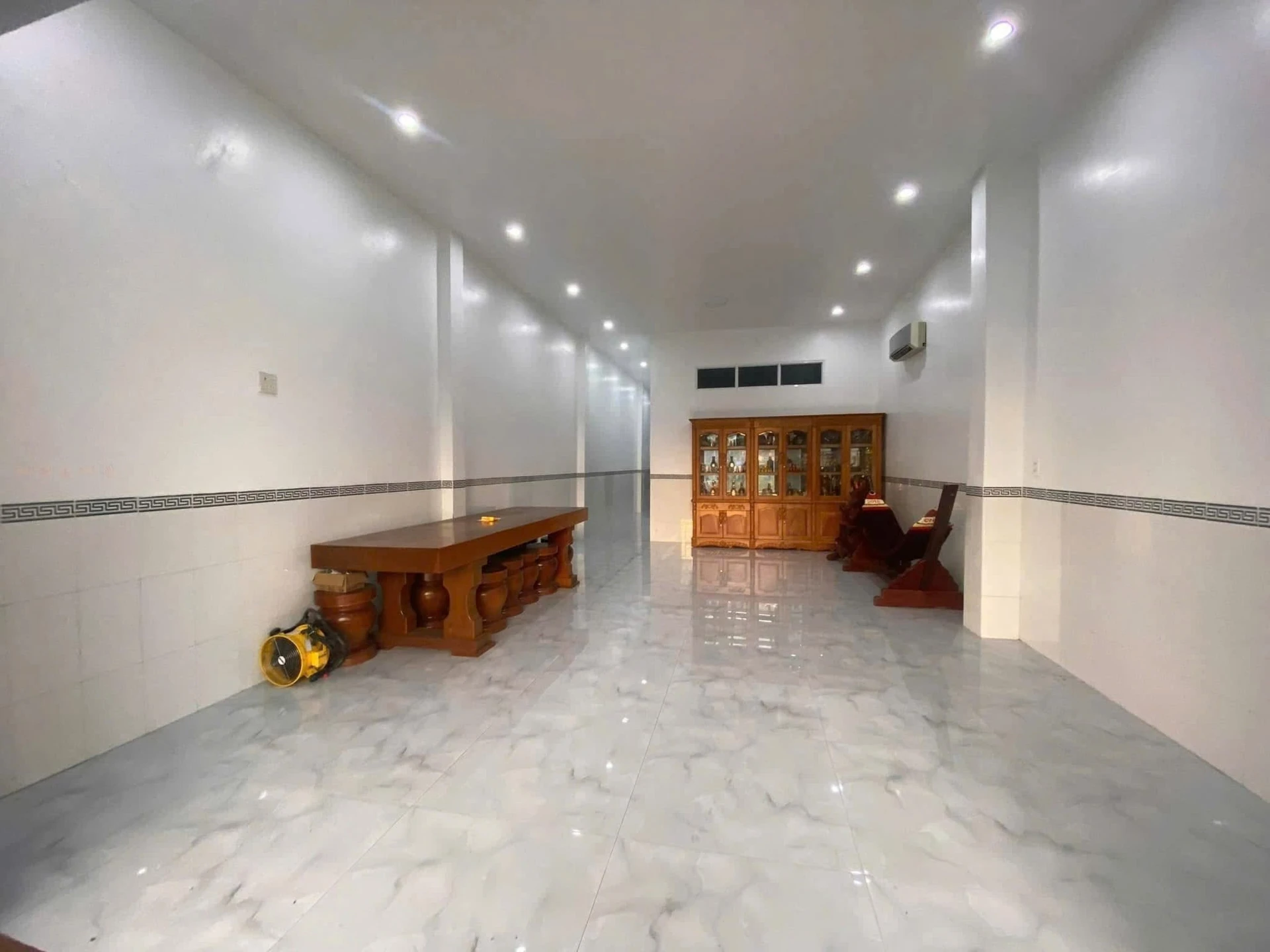 Cho thuê nhà nguyên căn mặt tiền Trần Văn Giàu, Rạch Giá, 125m², 7 triệu/tháng - Ảnh 1