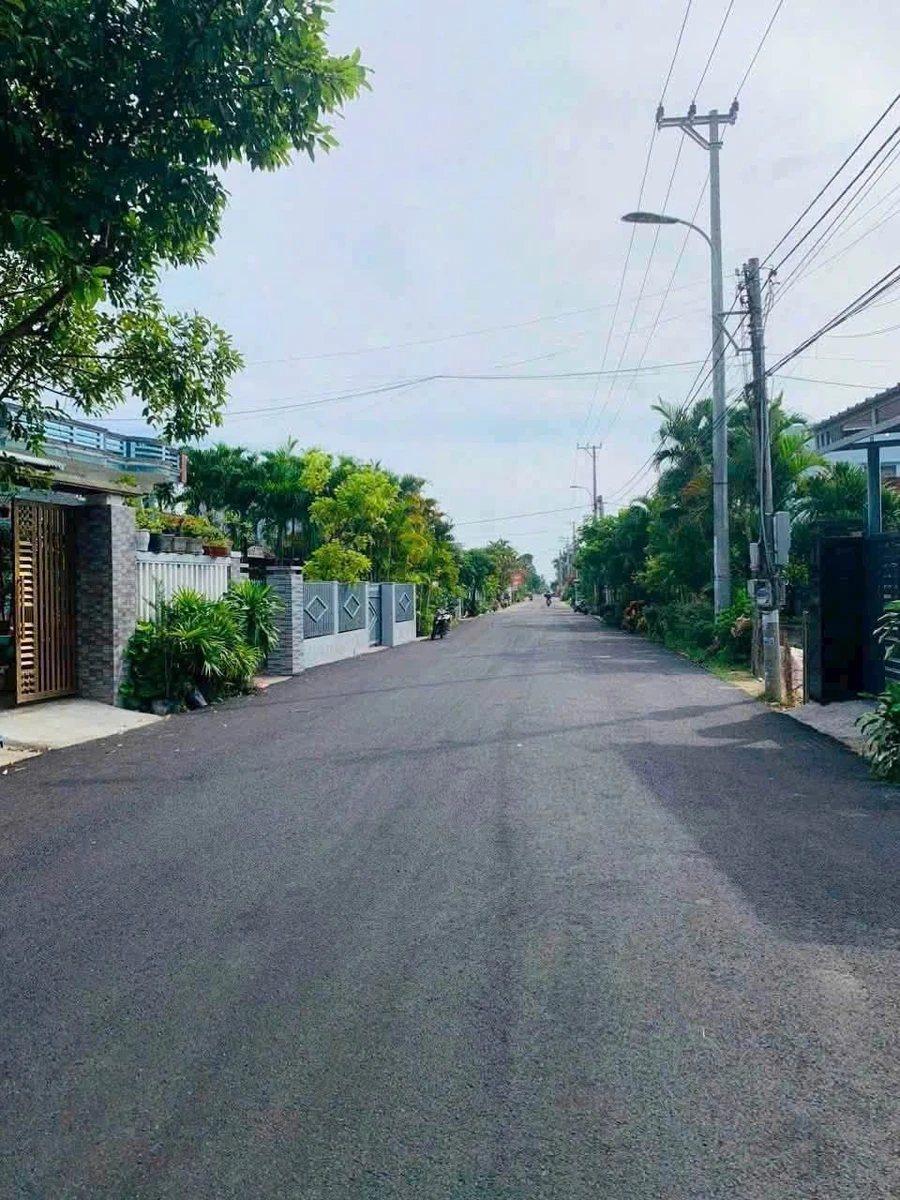 Bán đất mặt tiền Lê Hanh 206m² Đắk Lắk - Ảnh 1