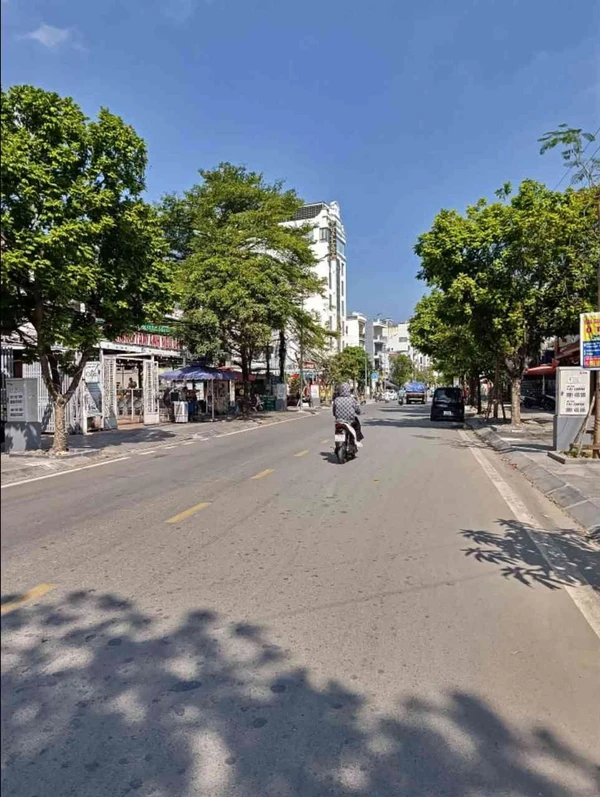 Bán nhà 4 tầng mặt đường Trung Lực, 60m², giá 9 tỷ