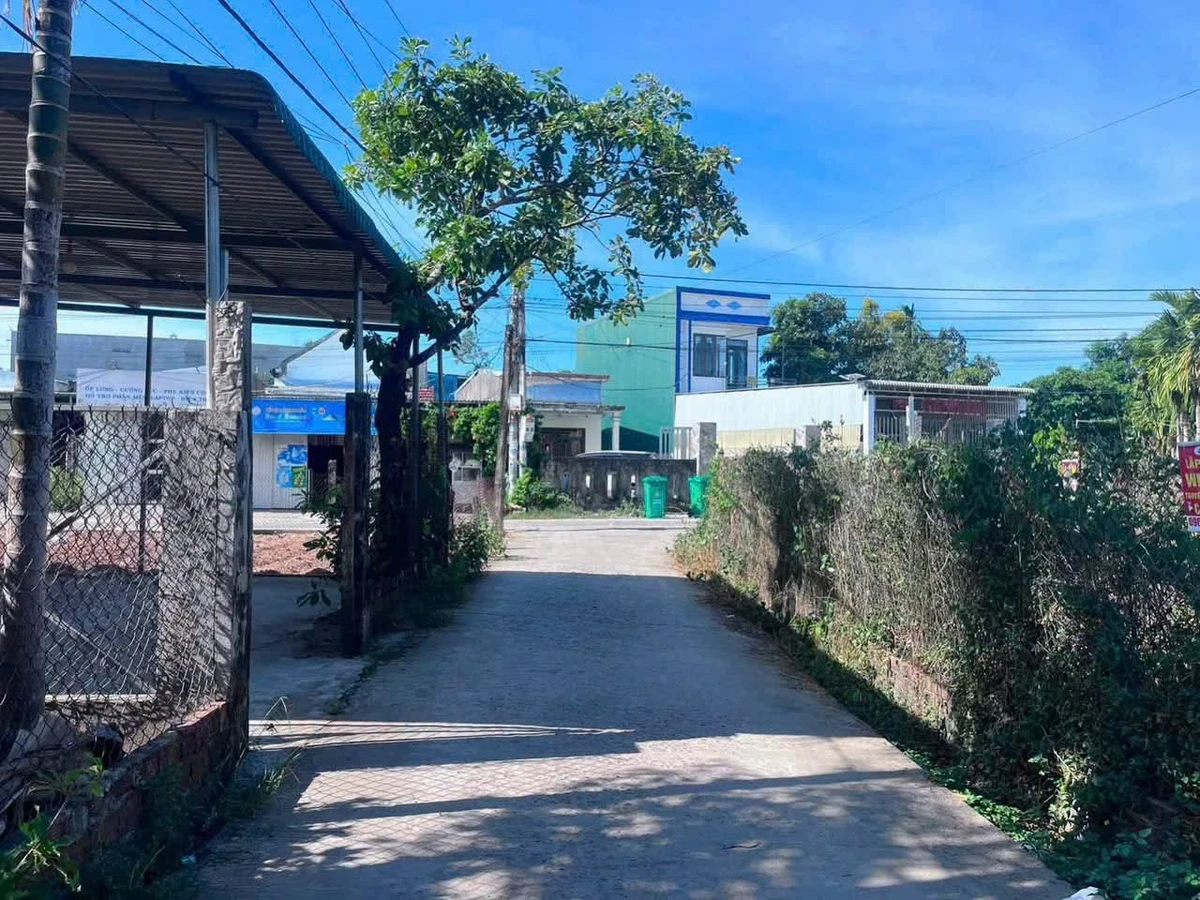 Bán lô đất Tịnh Phong 334m2 (200m2 thổ cư), 1 tỷ 1 - Ảnh 1