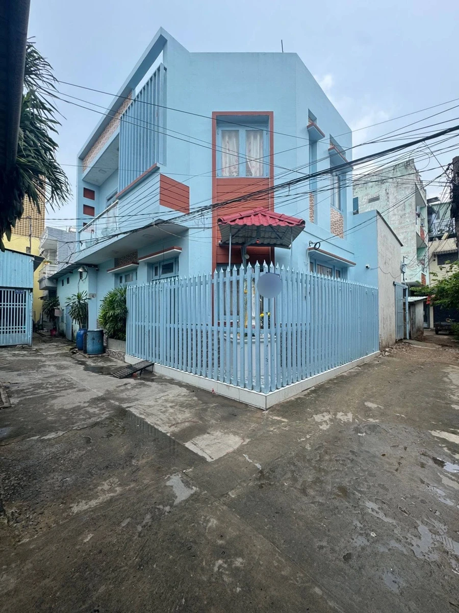 Bán nhà hẻm xe hơi 68m2 3PN gần chợ Lê Đình Cẩn, Bình Tân, giá 4,8 tỷ - Ảnh 1