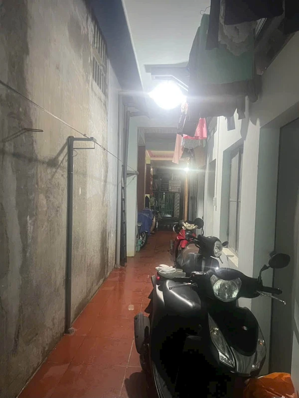 Cho thuê phòng 1 trệt 1 lầu 50m2 giá 2,5 triệu gần đường Bùi Văn Hoà, Phường Long Bình