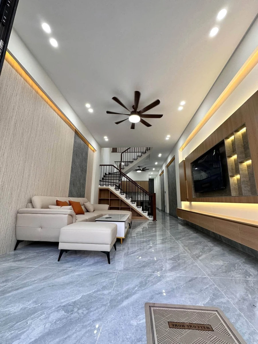 Bán nhà 3PN, 100m² full nội thất Dĩ An - Ảnh thu nhỏ 2