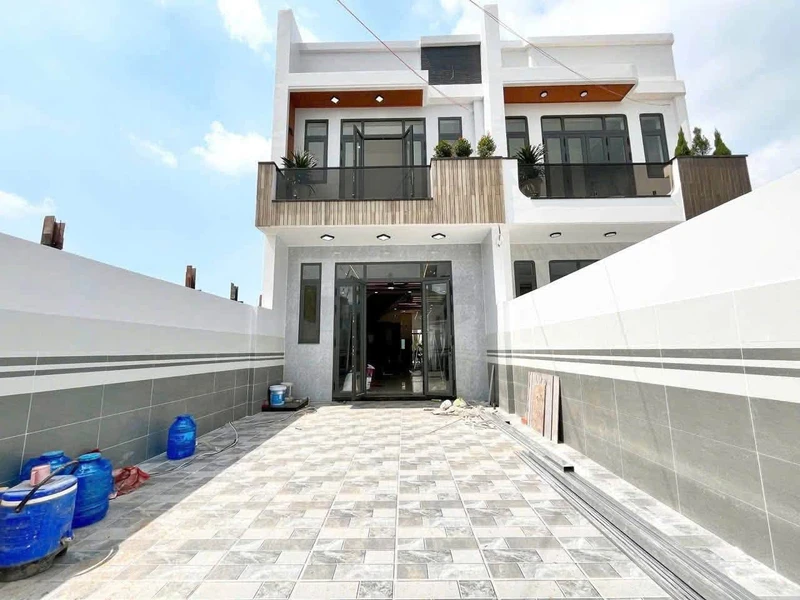 Bán nhà mặt tiền 90m² 4 PN gần Văn Miếu Trấn Biên, Biên Hòa