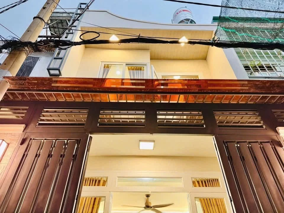 Bán nhà hẻm Nguyễn Văn Lượng Gò Vấp, 4,15x11m, 1 trệt 1 lầu, 2PN, full nội thất, 5,47 tỷ - Ảnh 1