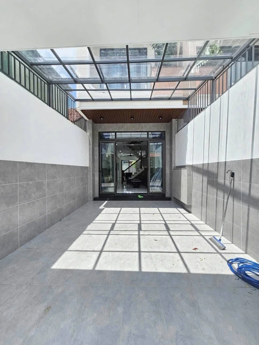 Bán nhà 1 trệt 2 lầu 137,5m² gần Làng Đại học Quốc gia, P. Đông Hòa, giá 8,2 tỷ - Ảnh thu nhỏ 4