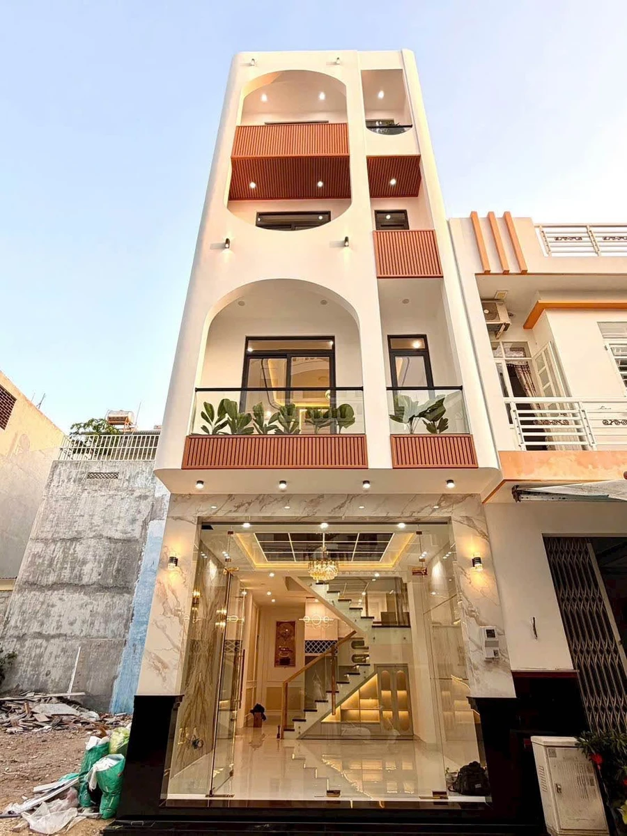 Bán nhà 4 tầng 210m² khu K1 gần công viên, 4 tỷ 550 triệu - Ảnh 1