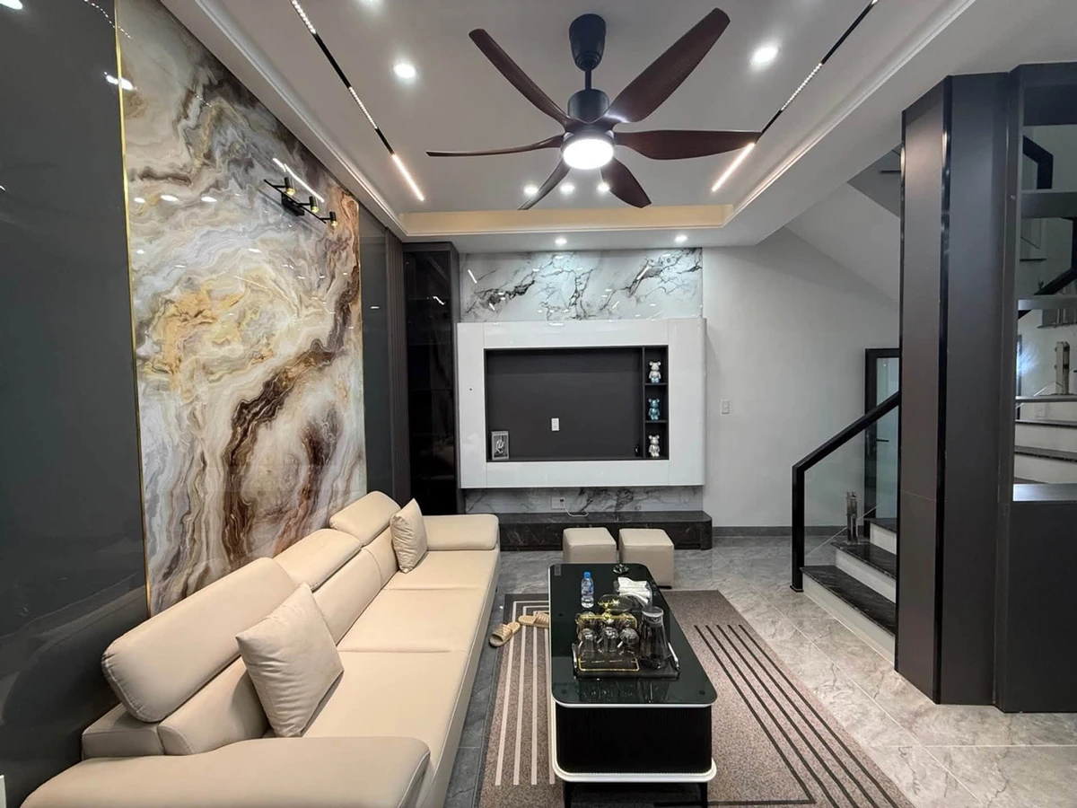 Bán nhà 3 tầng 50m² An Dương, 2 tỷ, oto vào - Ảnh 1