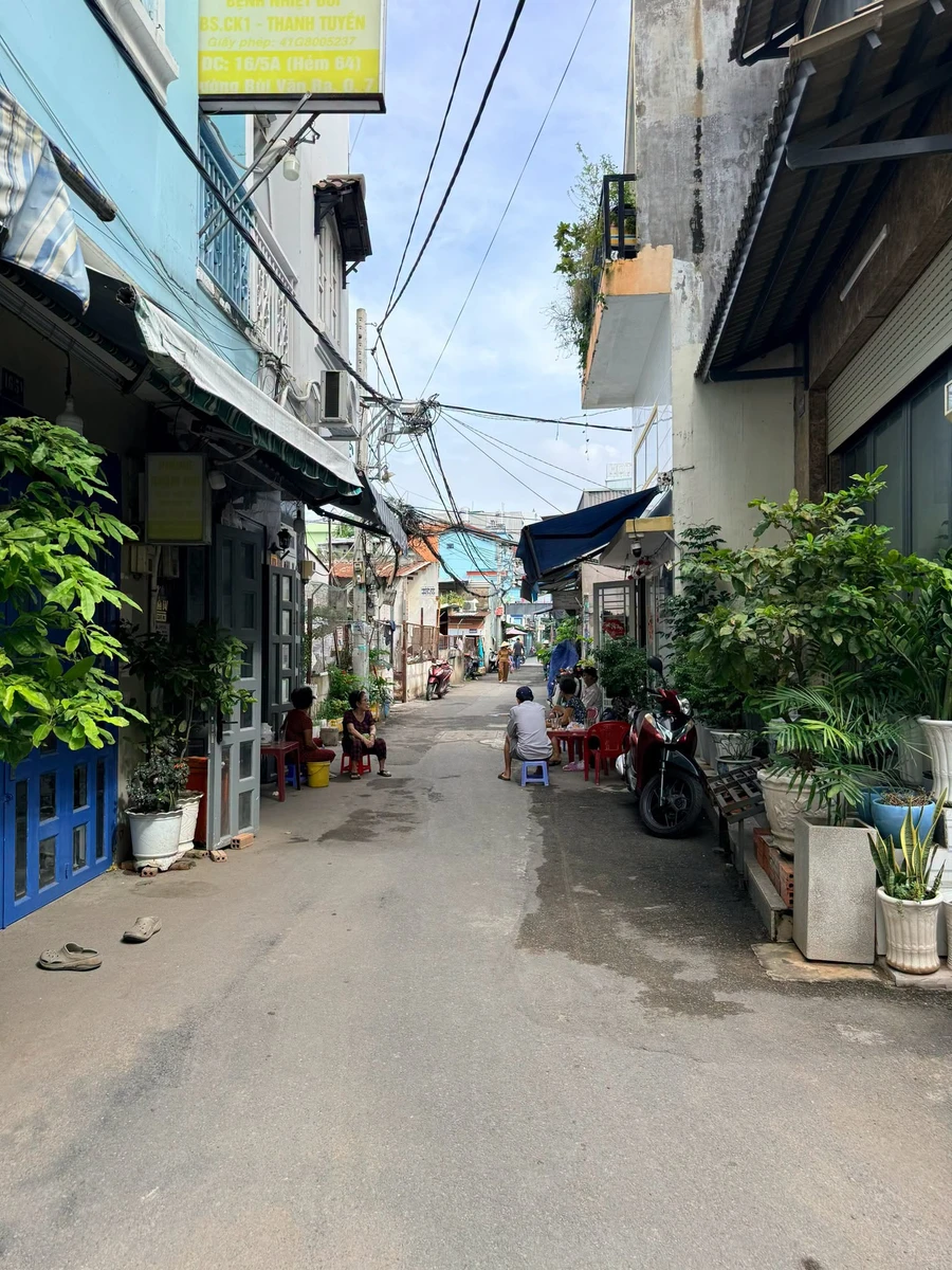 Bán đất Quận 7, 66m2, Bùi Văn Ba, 135 triệu/m2 - Ảnh 1