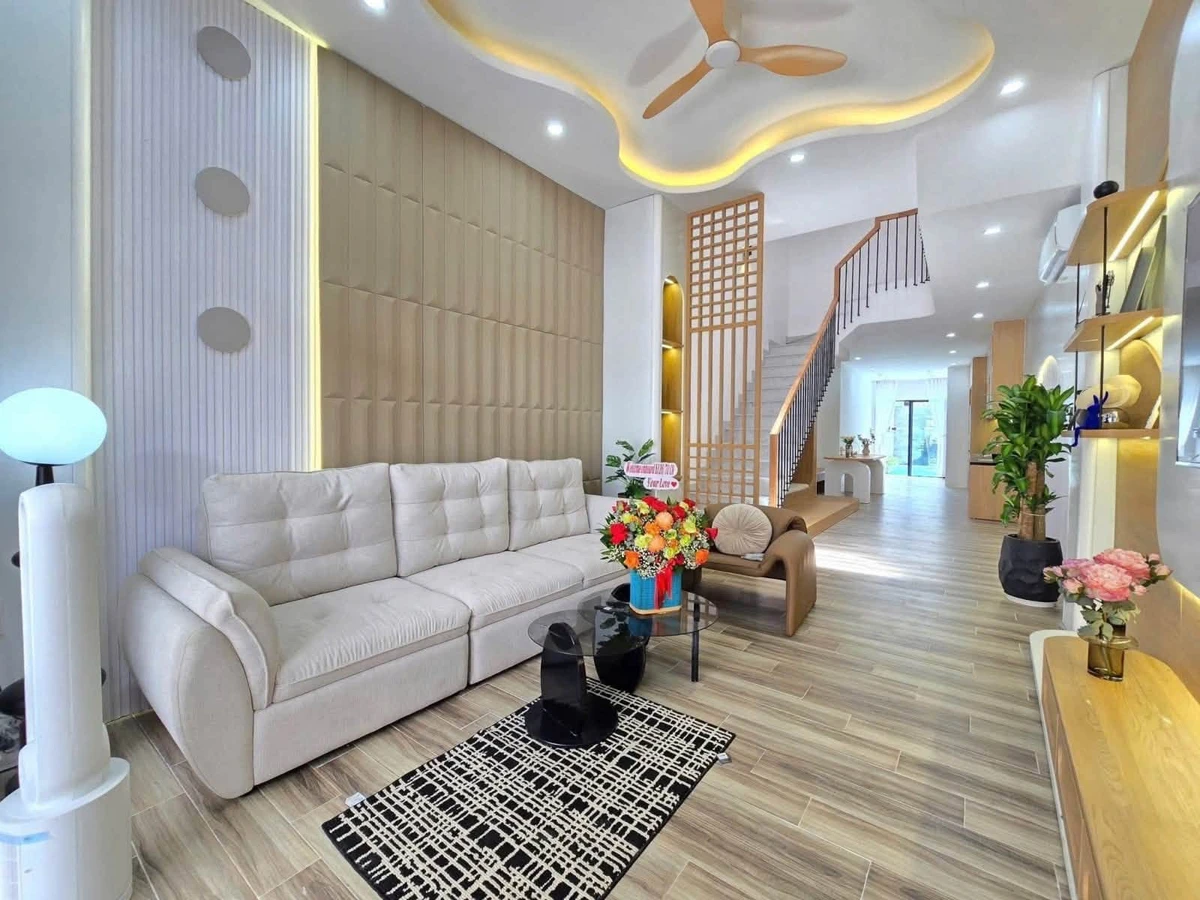 Bán tòa căn hộ dịch vụ 90,4m² 6PN 6WC có hồ bơi, dòng tiền 50tr/tháng, 13,3 tỷ - Ảnh thu nhỏ 2