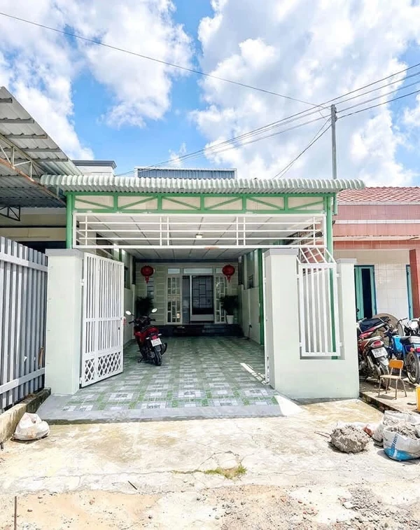 Bán nhà gác lửng 2 PN 137m² Tây Ninh 1.39 tỷ