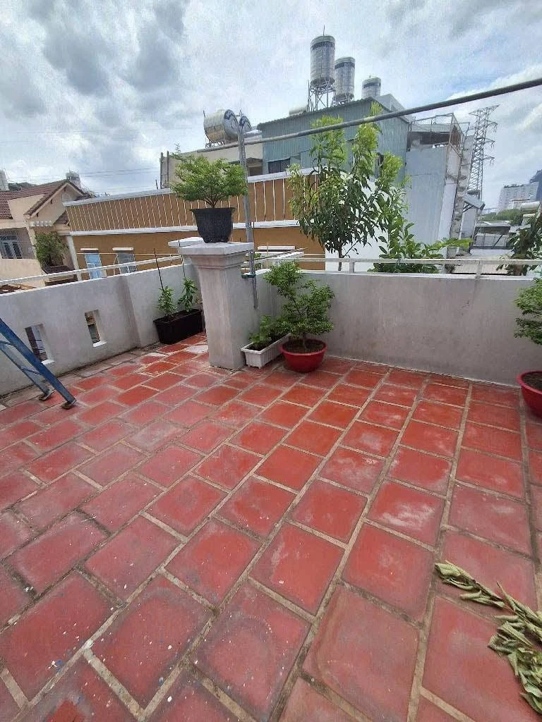 Bán nhà lô góc Phú Mỹ Hưng Q7, 72m², 4 tầng, 6 tỷ - Ảnh 1