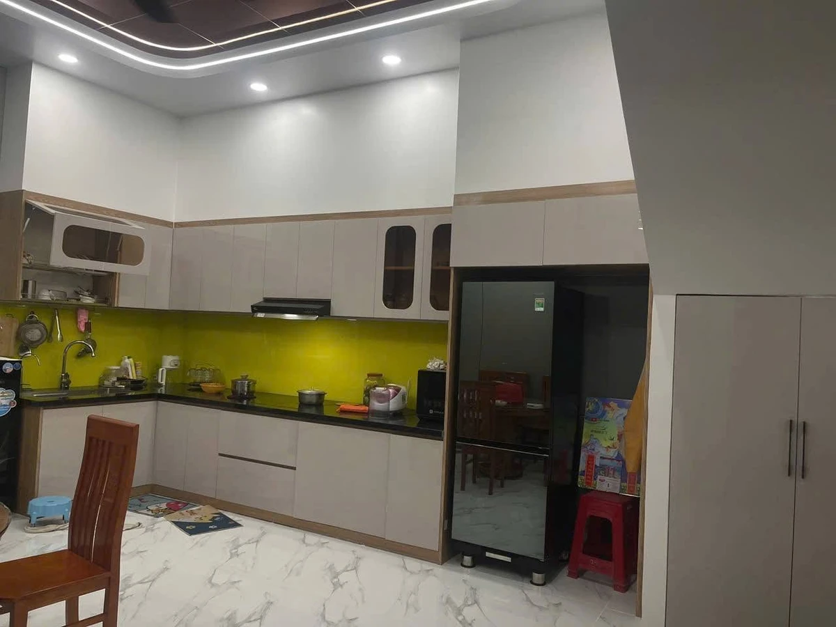 Bán nhà 2 lầu 101m2, 3PN, phường Đông Hòa, Dĩ An, Bình Dương - giá 6,8 tỷ - Ảnh thu nhỏ 4