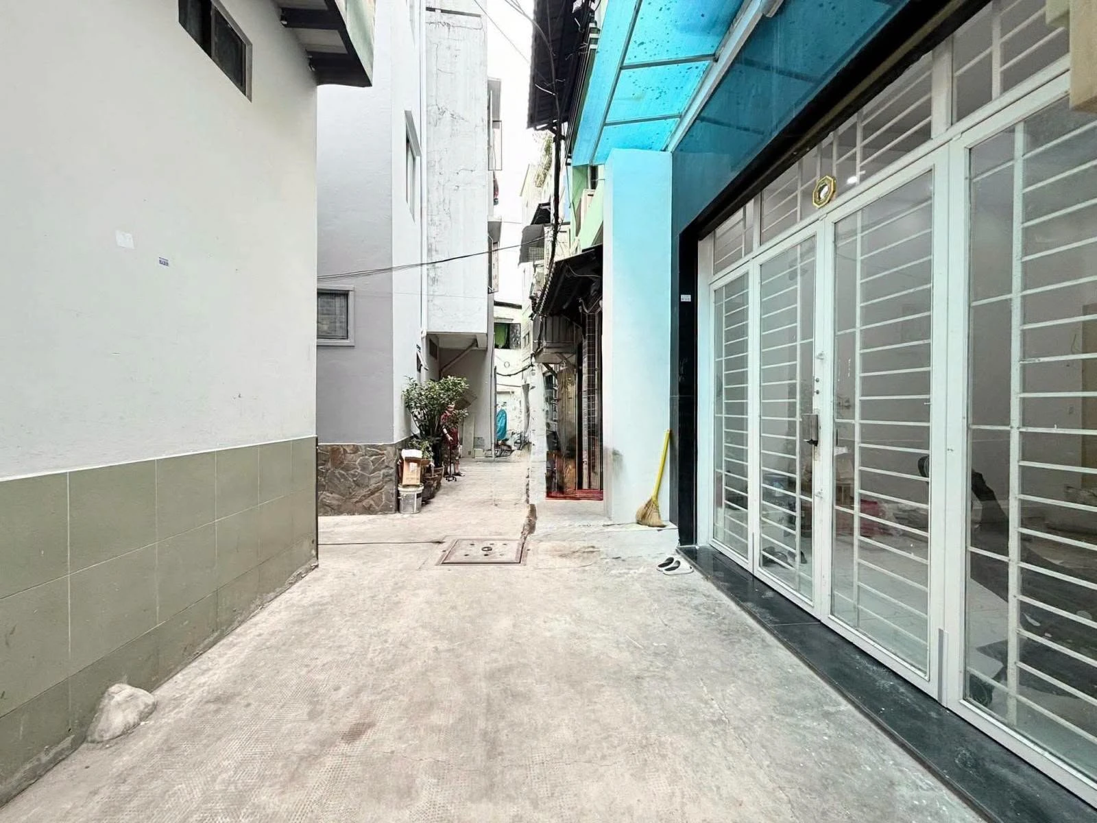 Bán villa mặt tiền Đặng Văn Lãnh, Phan Thiết, 231m2, 4 tỷ 5 lanbe - Ảnh 1
