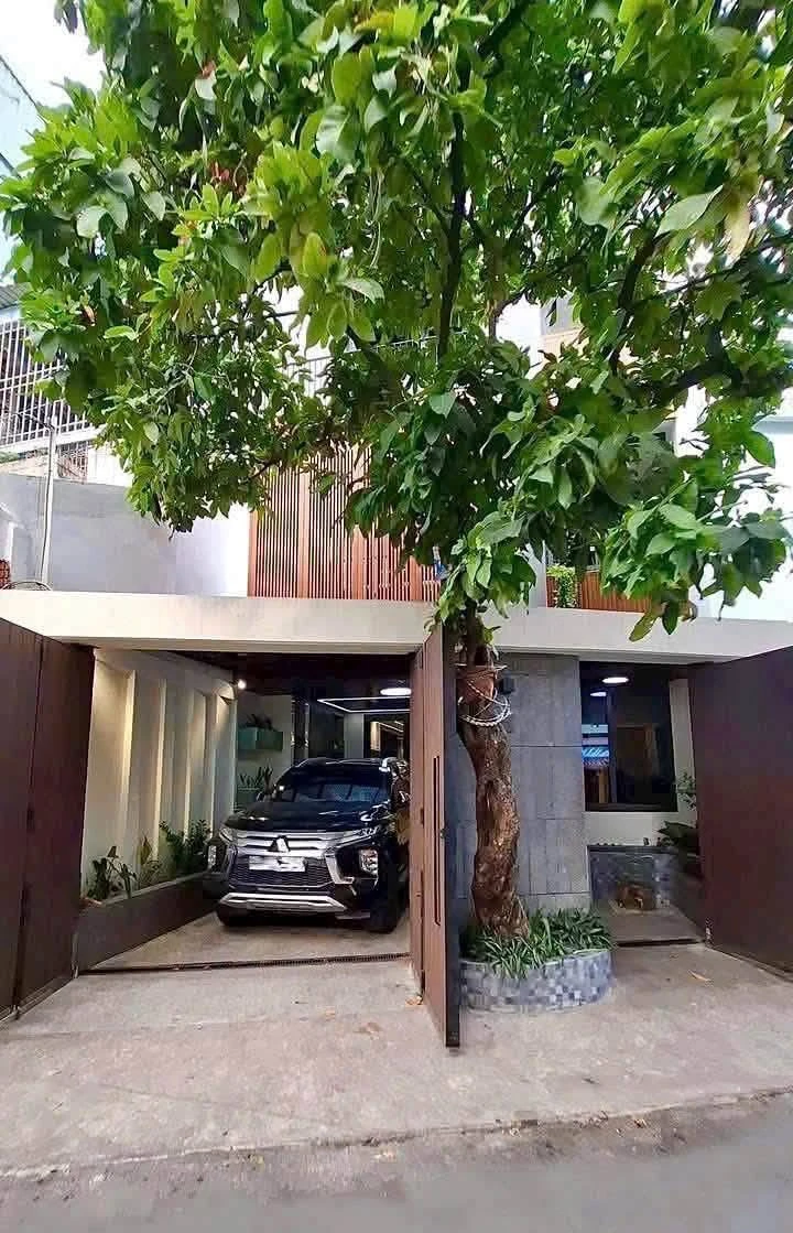 Bán biệt thự mặt tiền Phường 9 Phú Nhuận 92m2, 4 tầng, 6PN, giá 21,9 tỷ - Ảnh 1