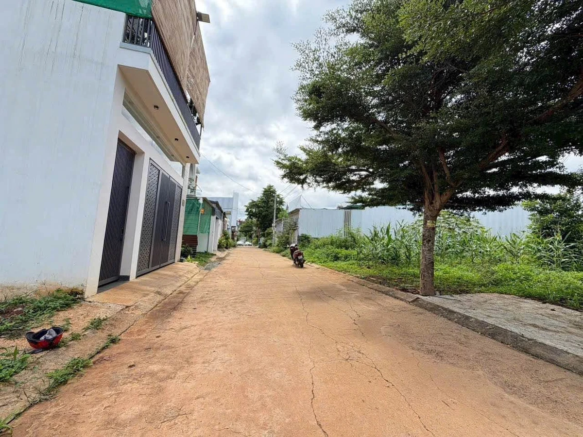 Bán 2 lô đất hẻm Y Moan 100m² Bình Tân - Ảnh thu nhỏ 2