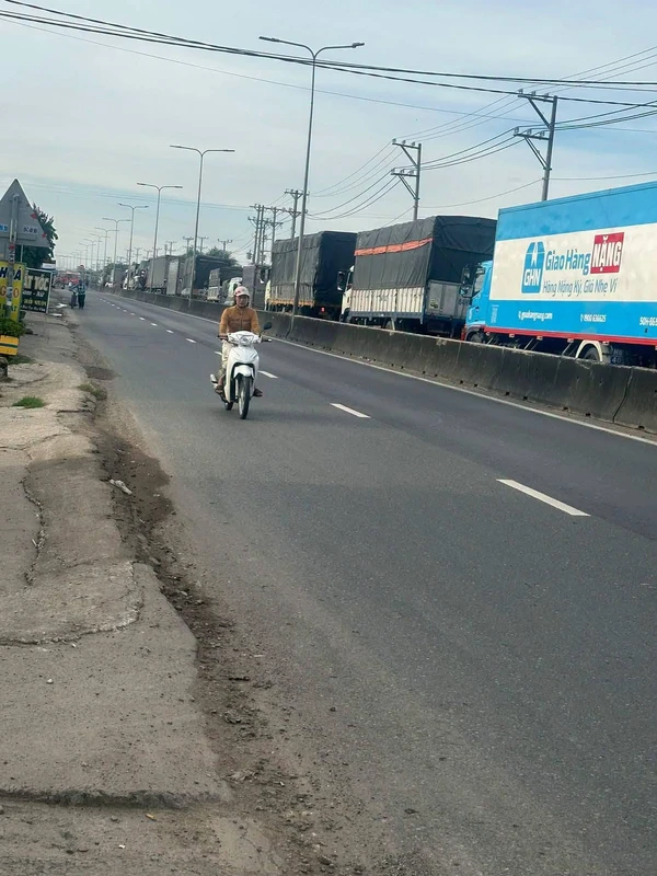 Bán đất nền khu dân cư Ấp 4 Bến Lức Long An 100m² - 1,65 tỷ