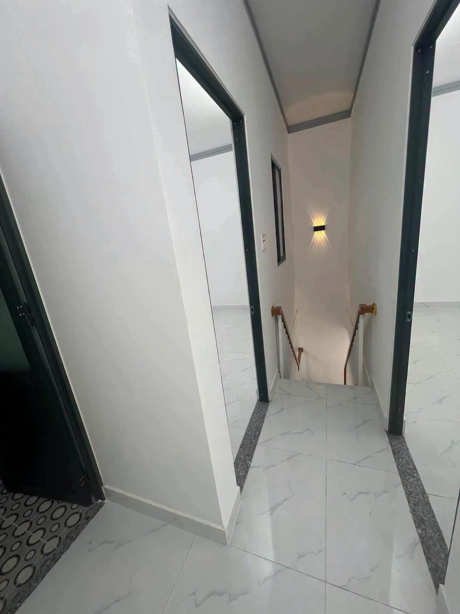 Bán nhà 2 tầng hẻm xe hơi 65,8m2, 2PN 2WC ở Phước Long B - Ảnh thu nhỏ 3